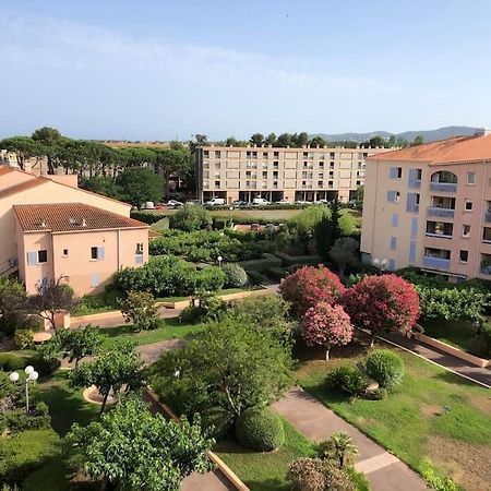 Appartement Spacieux 65M2, Avec Piscine Et Parking Fréjus Екстериор снимка