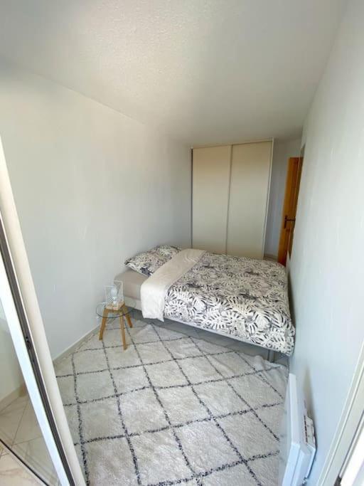 Appartement Spacieux 65M2, Avec Piscine Et Parking Fréjus Екстериор снимка