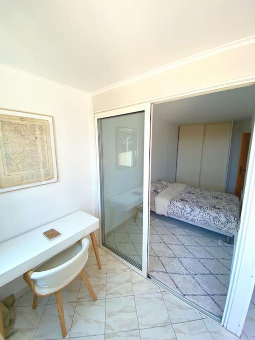 Appartement Spacieux 65M2, Avec Piscine Et Parking Fréjus Екстериор снимка