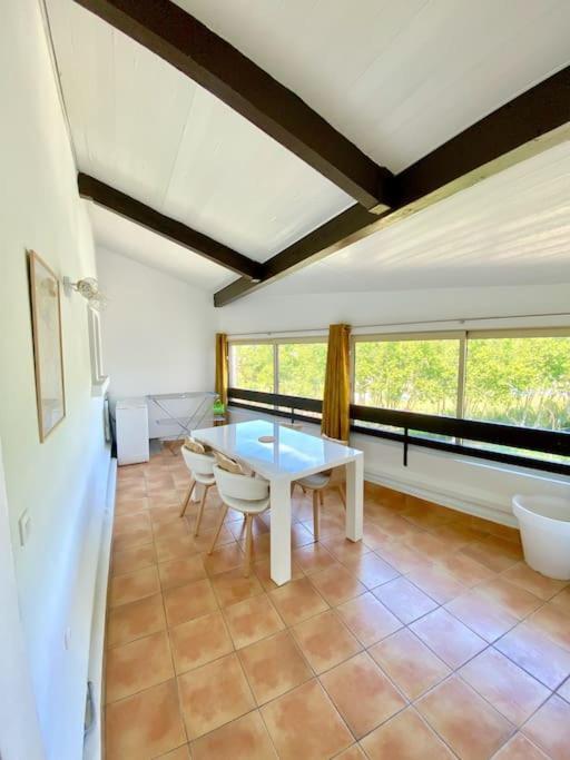 Appartement Spacieux 65M2, Avec Piscine Et Parking Fréjus Екстериор снимка